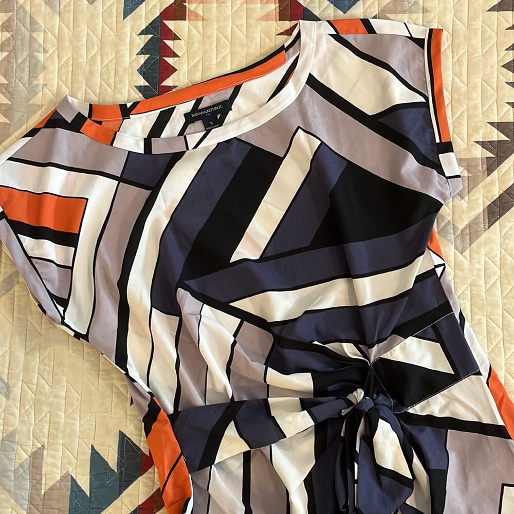 Banana Republic Geometric Print Blouse